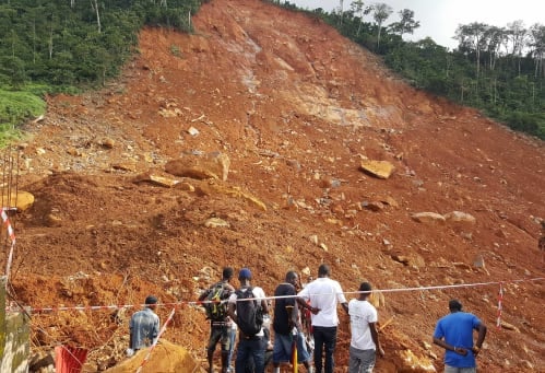 People gather at site of mudslide, Sierra Leone
